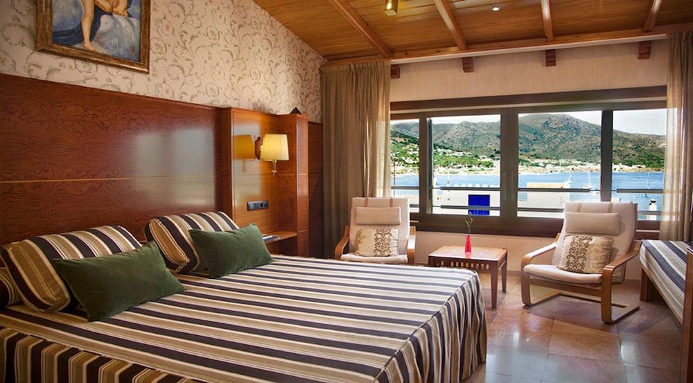 Hotel Spa Porto Cristo El Port De La Selva Bagian luar foto